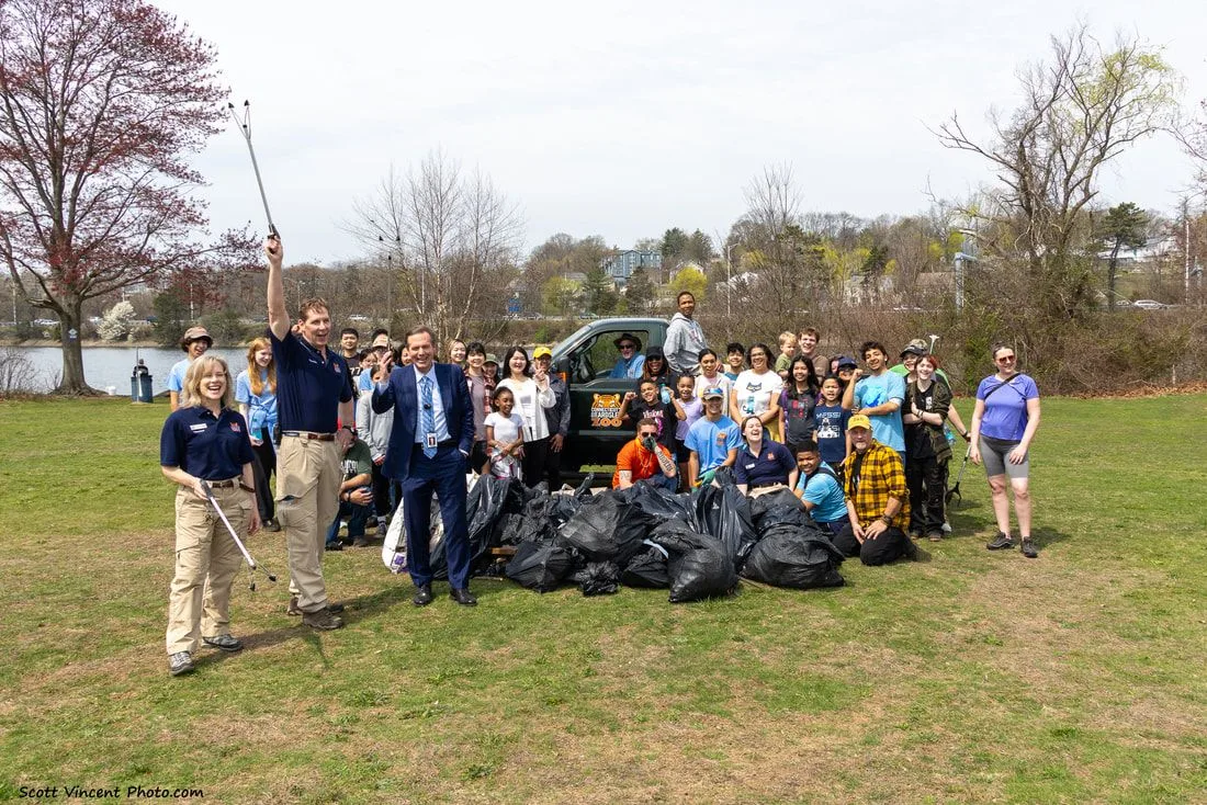 GO GREEN AT CONNECTICUT'S BEARDSLEY ZOO'S PARTY FOR THE PLANET ON EARTH DAY
